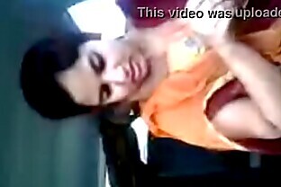 VID-20110312-PV0001-Tirupattur (IT) Tamil 24 yrs old unmarried beautiful, hot and sexy girl Ms. Jaya Sree boobs pressed by her lover in car sex porn video