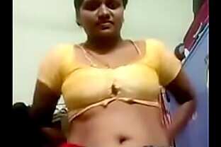 Tamil aunty nude dres change 2 min