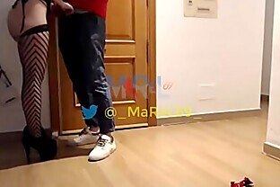 MaReL69 - SIGUEME EN TWITTER - RECIBO AL REPARTIDOR DE PIZZAS EN PICARDIAS, GRABADO CON CAMARA OCULTASE LA CHUPO Y ME FOLLA EL CULO A LO BESTIA (LO MEJOR ESTÁ AL FINAL DEL VIDEO) 14 min