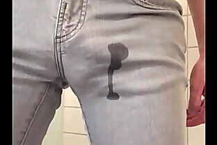 Pftish Jeans wetting