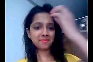 Desi girl playing pussy 2 min