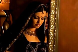 She Seduces With Her Eyes 12 min