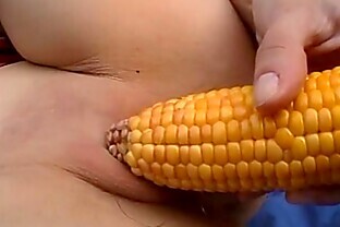 Amateur girlfriend toys her pussy with corn outdoor 23 min poster