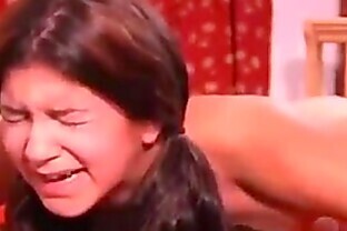 Chilla a moco suelto con la Paliza que le meten 2 min