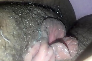 Hairy pussy orgasm 2 min poster