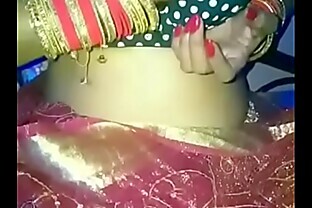 नयी नवेली दुल्हन अपने पति के लिए हिन्दी आडियो के गंदी गाली वाली विडियो बनायी 5 min poster