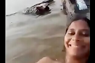Video #7 : Pareja en lago lamida vaginal bajo el agua () 2 min poster